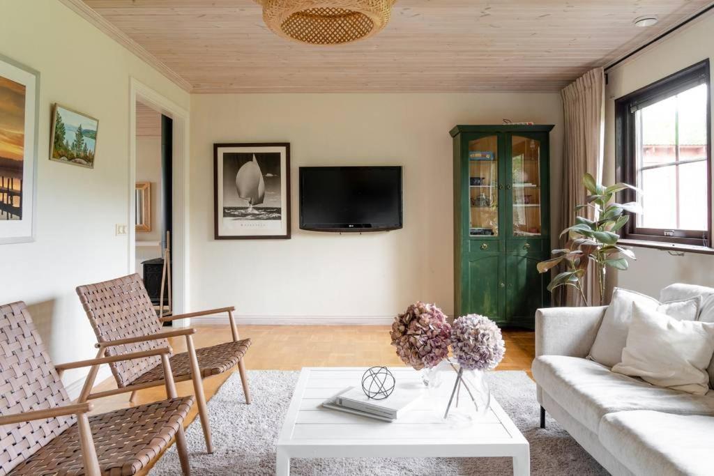 A Countryside Villa Close To Uppsala! Exterior photo
